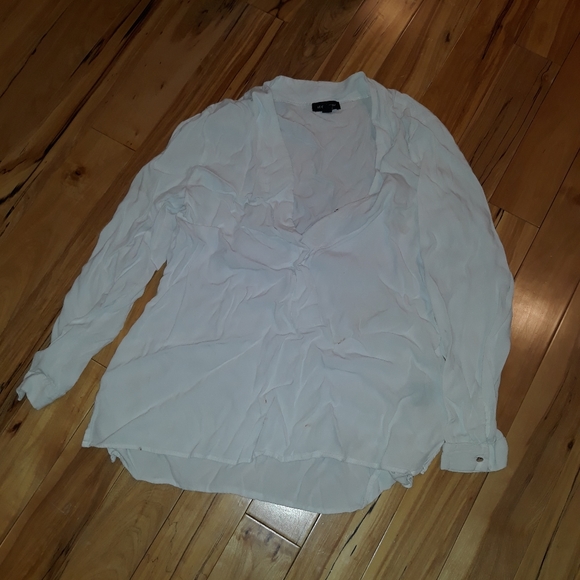 Clothes - Picture 10 of 16